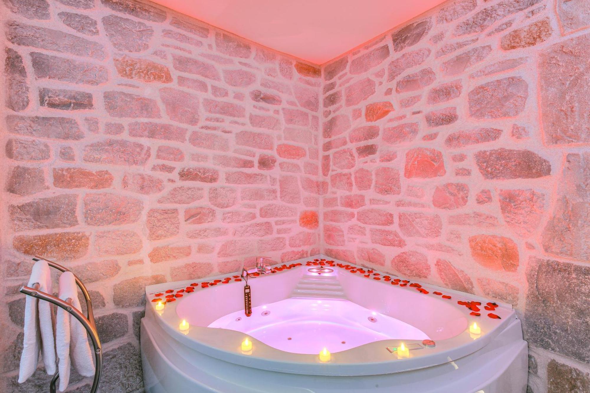 La Suite Neuvilloise Neuville-sur-Saone Luaran gambar